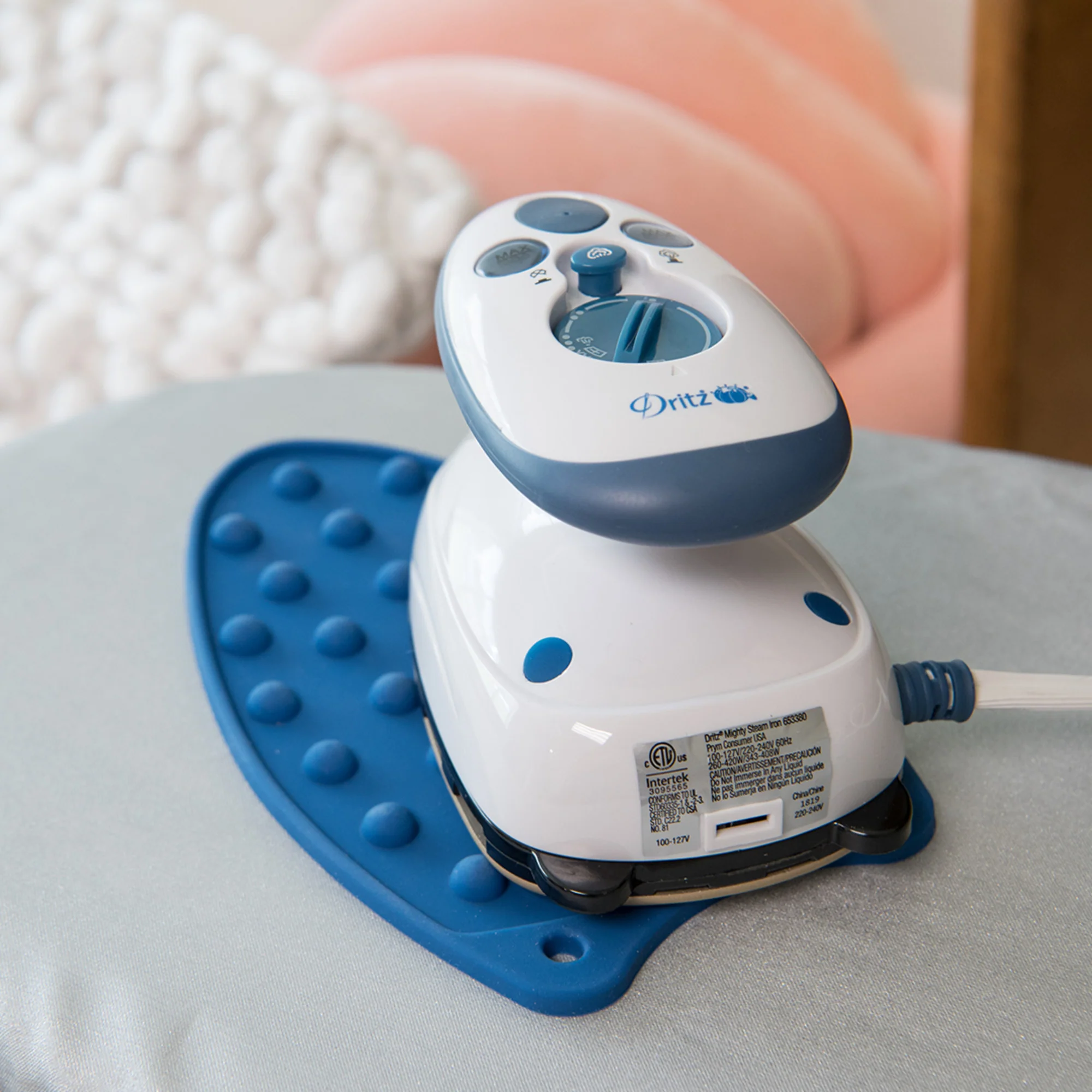 Mighty Steam Iron - Image 9